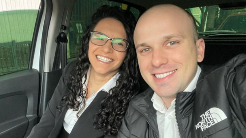 Ajudar na compra de móveis e utensílios básicos.