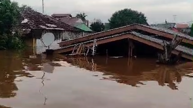 Ajuda para reconstruir novo lar para Família Rosa Dutra