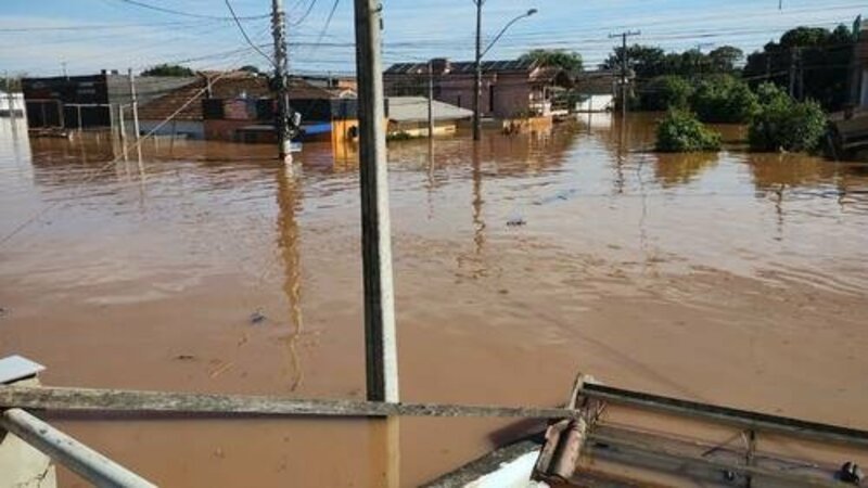 Doação RS para amigos e familiares atingidos pela enchente.