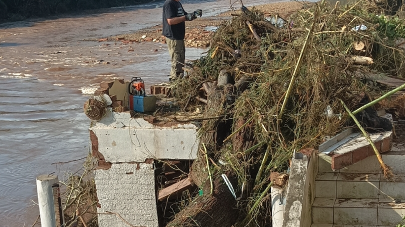 Reconstrução casa da Mãe Sinimbu RS
