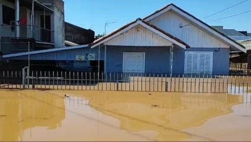 Ajuda Recuperação da Enchente - Família Seixas