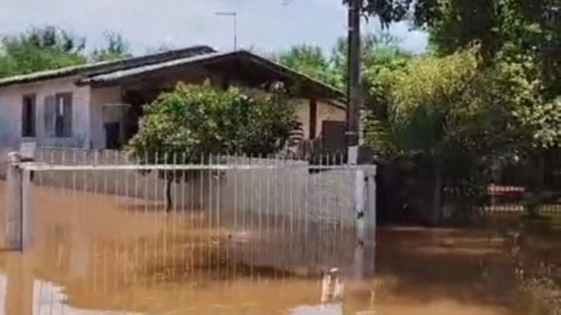 Re-cosntrução da casa dos meus pais, por conta da enchente no RS