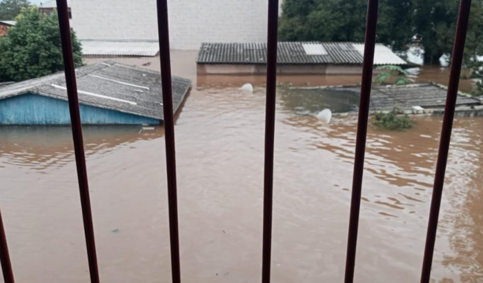 De Volta ao Lar: Ajude a nossa família a Reconstruir Suas Vidas