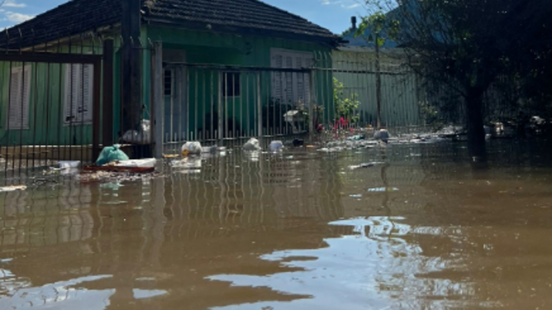 Ajuda Urgente para Avós que Perderam Tudo em Enchente