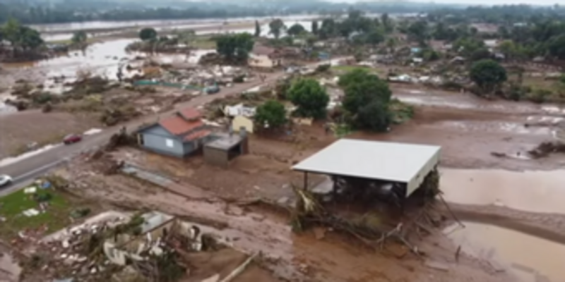 Alceu e Família: Unidos na Reconstrução após Enchente no Rio Grande do Sul