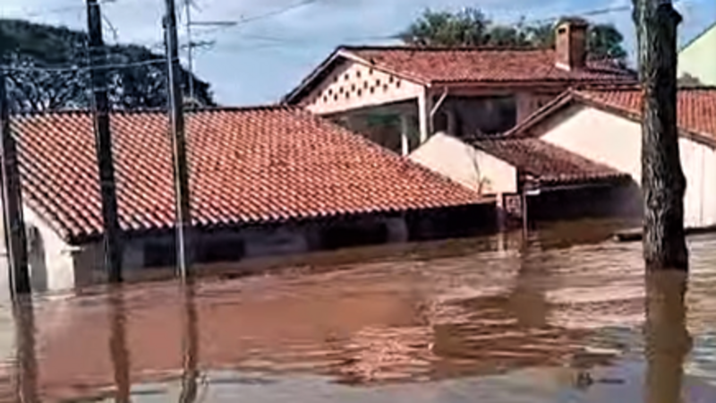 Ajuda aos meus parentes afetados pelas chuvas em Canoas, Rio Grande do Sul!