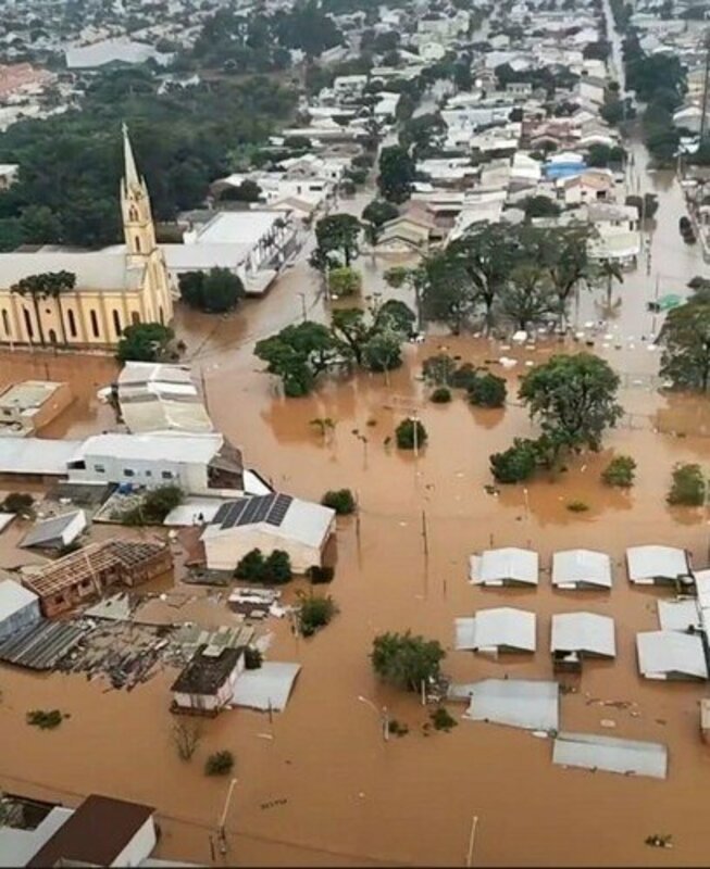 Atingidos pela enchente Canoas 