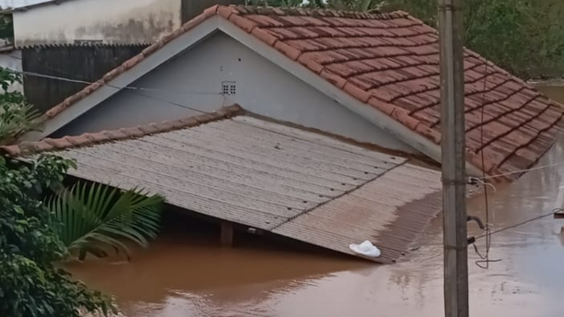 Ajude nosso amigo e irmão Israel e sua família a recomeçar sua vida após a enchente!