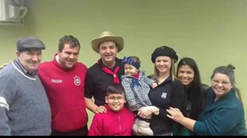 AJUDA PARA FAMÍLIA FERRÃO