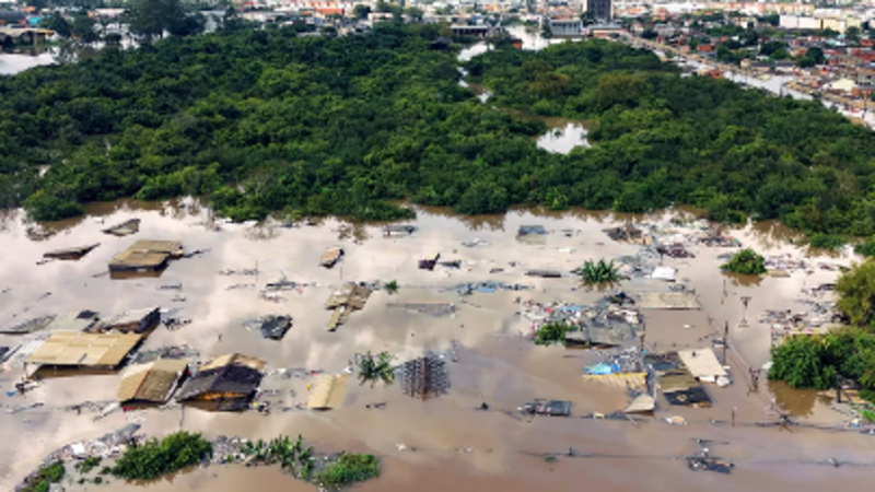 Por favor, ajude a Dona Yara - Xô, enchente!