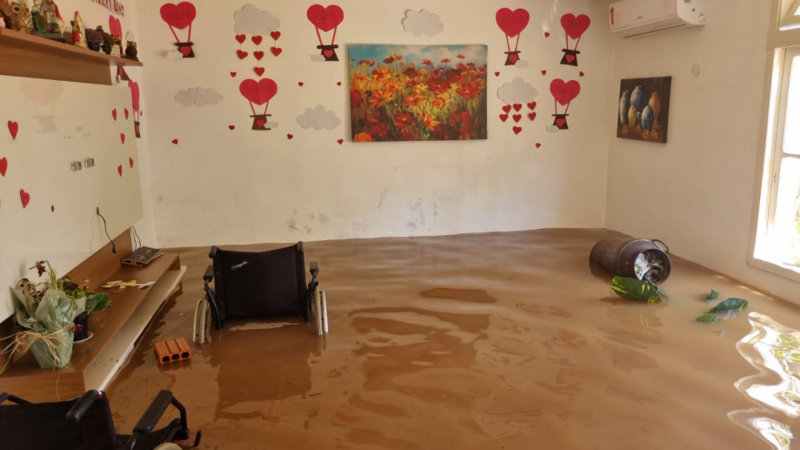 Ajude a Reconstruir o Lar dos Idosos Afetado por Enchente