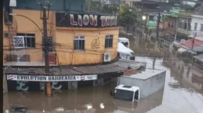 Apoio às Vítimas das Enchentes para Reconstruir o Rio Grande do Sul.  Apoio às Famílias.