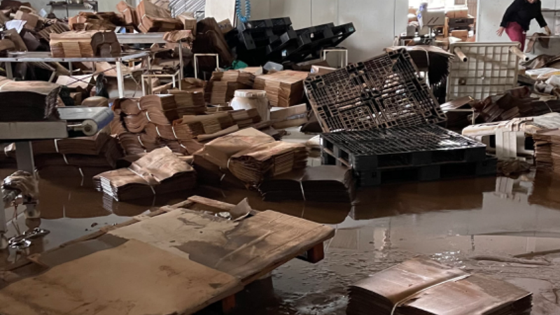 Ajude a Bomdia Alimentos se recuperar de 3 enchentes.