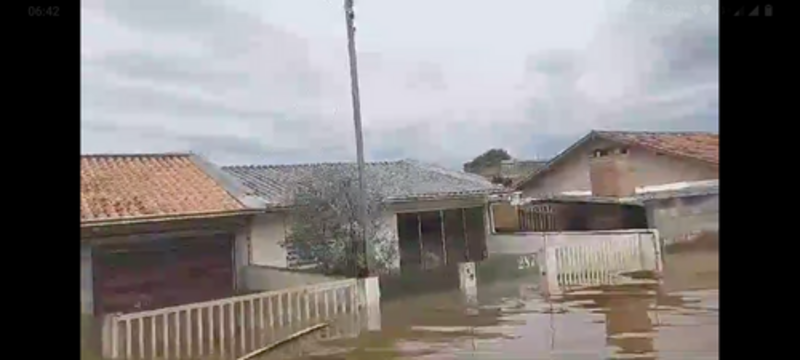 CASA DA HELENA / RECOMEÇAR 