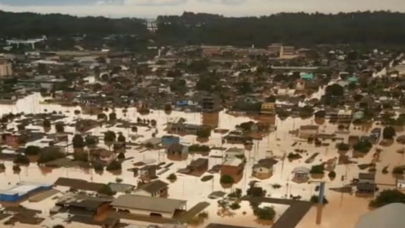 Ajuda aos GCMs São Leopoldo afetados pela enchente.