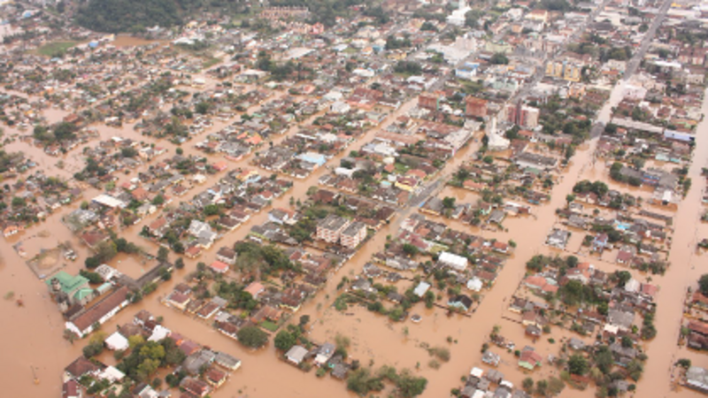 Ajude a reconstruir a casa de um familiar que foi destruída na Enchente do RS