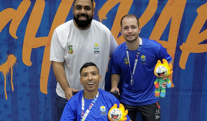 Ajude o Alex(Juninho) a participar do campeonato Brasileiro 