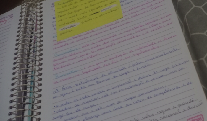 Vakinha para um notebook para estudar