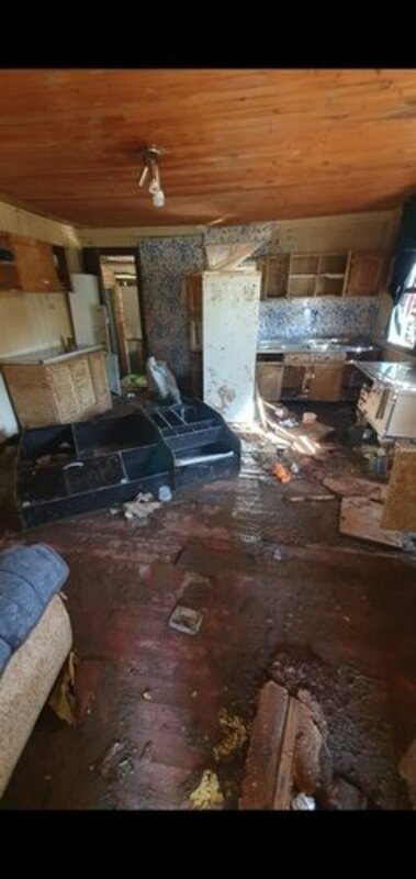 Ajuda para Rose, que perdeu sua casa na enchente