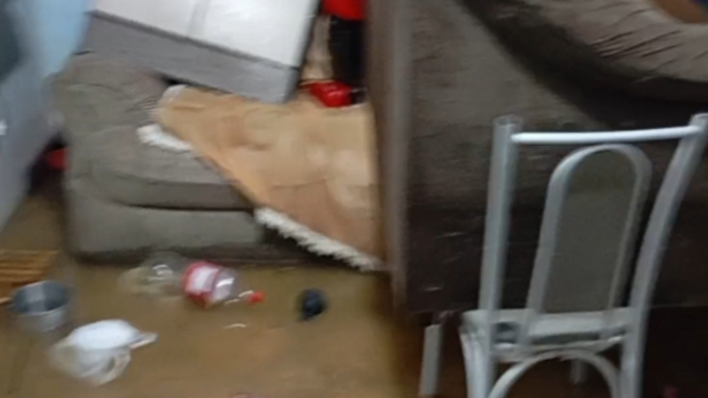 Ajuda para comprar o que perdi na enchente.