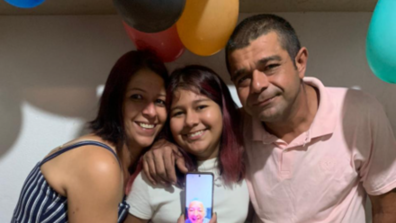 RECONSTRUINDO a vida de uma família