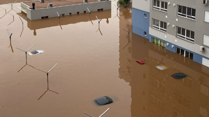 Ajude meu amigo Alexsander e sua família, pois perderam tudo na enchente 