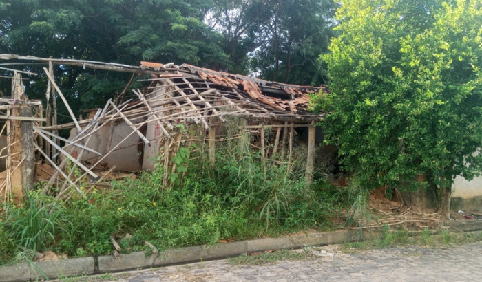 AJUDAR MINHA FAMÍLIA