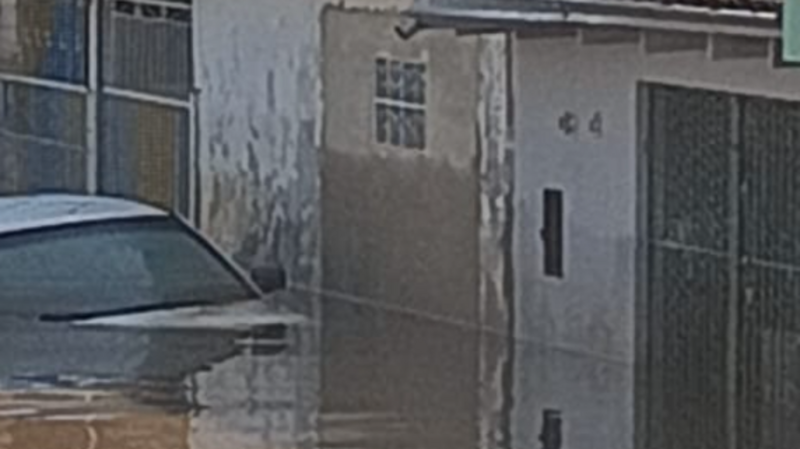 Ajude minha família a se reerguer da enchente