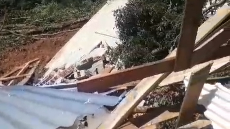 Nos ajude a reconstruir nosso lar 