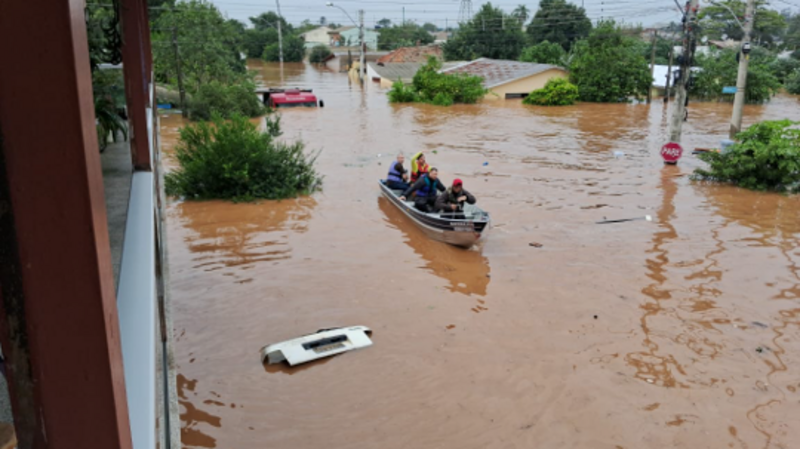 Ajude-nos a reconstruir nosso lar!
