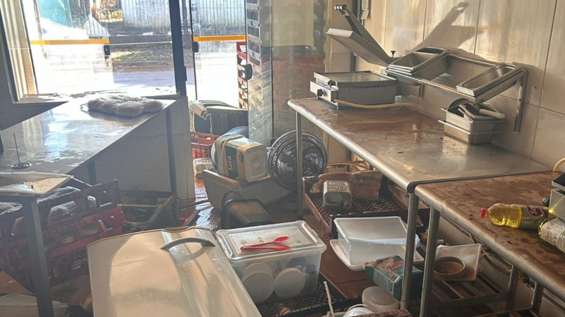 Enchente Qxis/Qpizza 