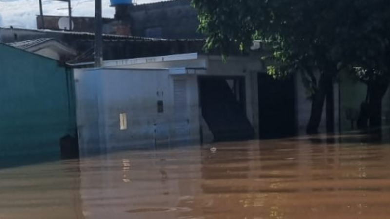 Ajude a Dessa e a Mari pós enchente!