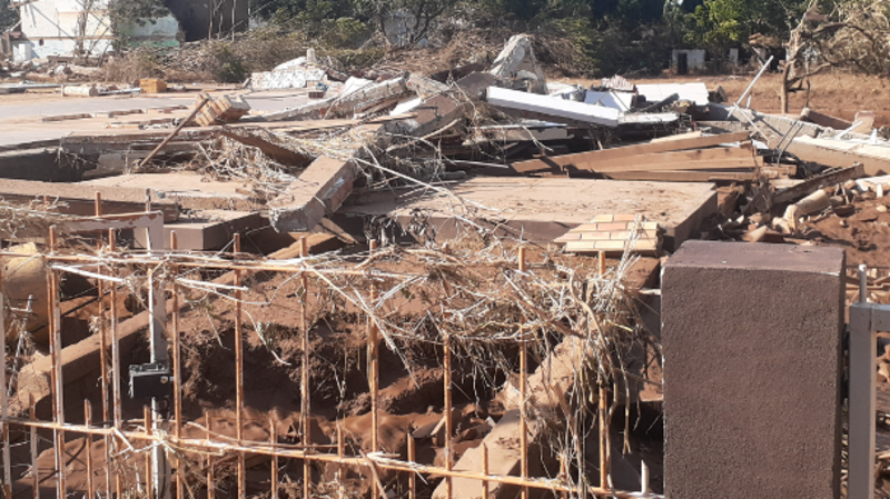 AJUDA para minha tia que perdeu tudo 