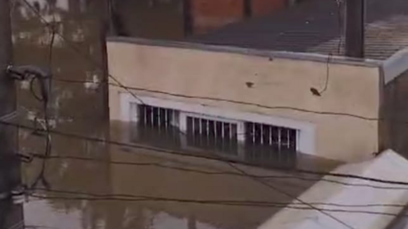 Ajude reconstruir nossa casa