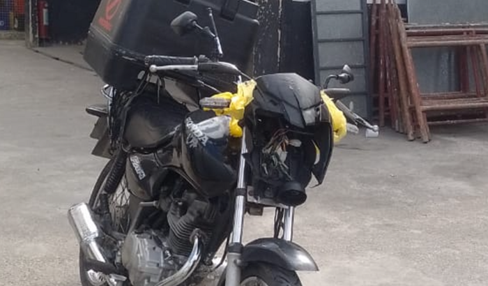 Ajude o alicate a consertar sua moto