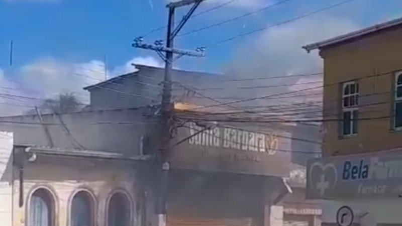 A reconstrução da Padaria de Cezinha e Mona