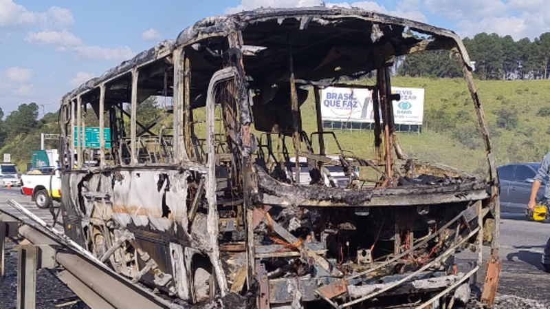 RECONSTRUINDO UM SONHO  