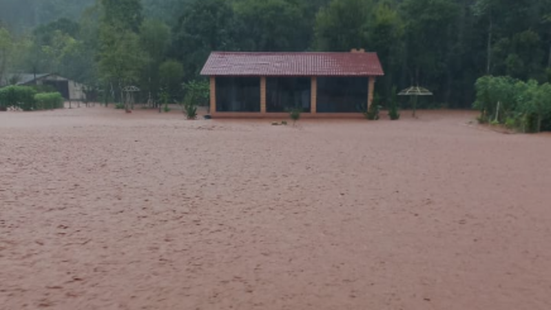 Roca Sales - Vítimas de enchente - família Kipper