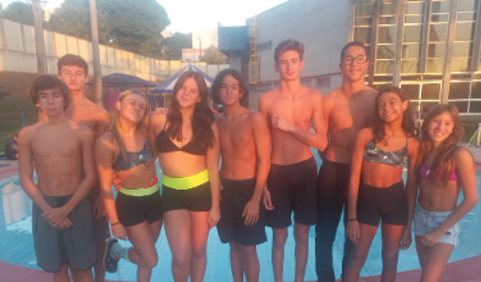 Apoio aos atletas da natação Itapira