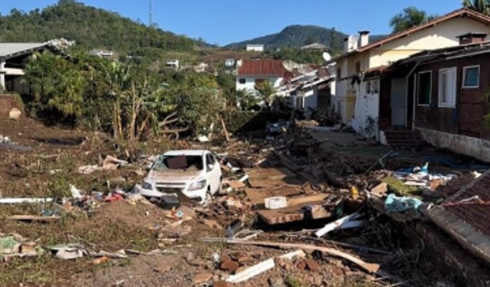 AJUDA HUMANITÁRIA RS ENCHENTES