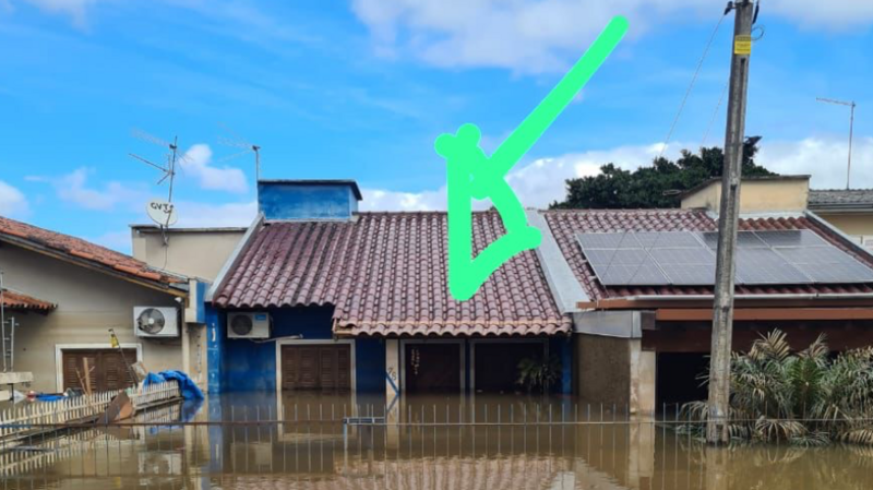 Ajuda para reconstruir a casa da minha mãe
