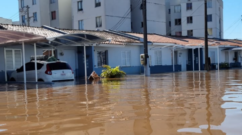 Após a enchente no RS atingir minha casa, você pode me ajudar!