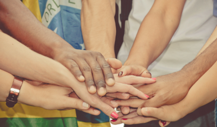 AJUDA SOLIDÁRIA FAMÍLIA PERUANA