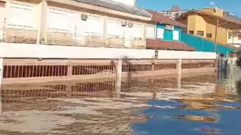 SOS Enchente - ajude a Eliane