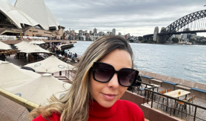 Ajude Deborah a Permanecer na Austrália
