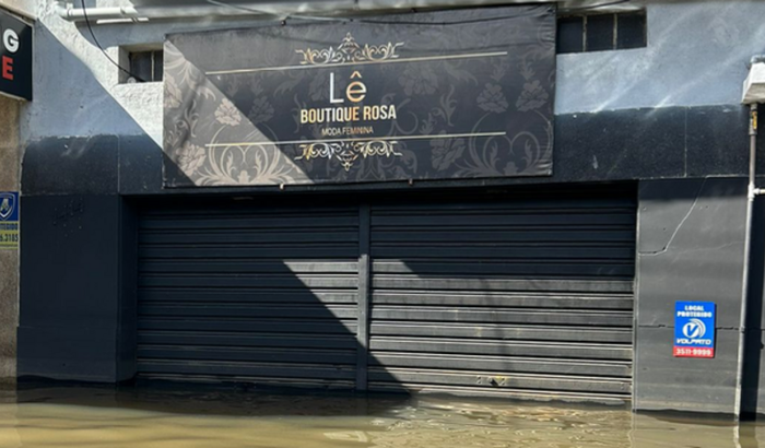 Enchentes no RS - Nosso sonho de baixo d’agua 🥹