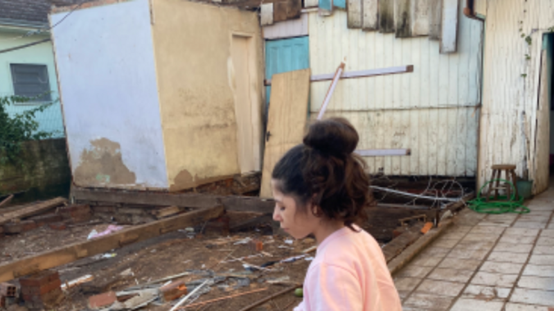 AJUDE A RECONSTRUIR O LAR DA MINHA FAMÍLIA #RS