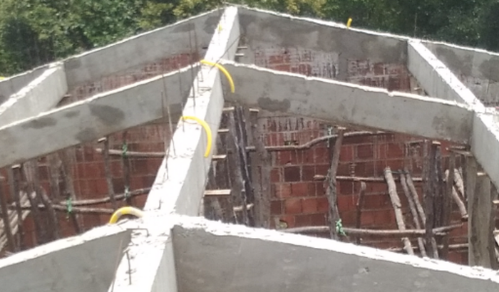 FORRO PRÉ-MOLDADOS DA CAPELA NOSSA SENHORA DOS REMÉDIOS EM ALTO DOS XIMENES COREAÚ-CE