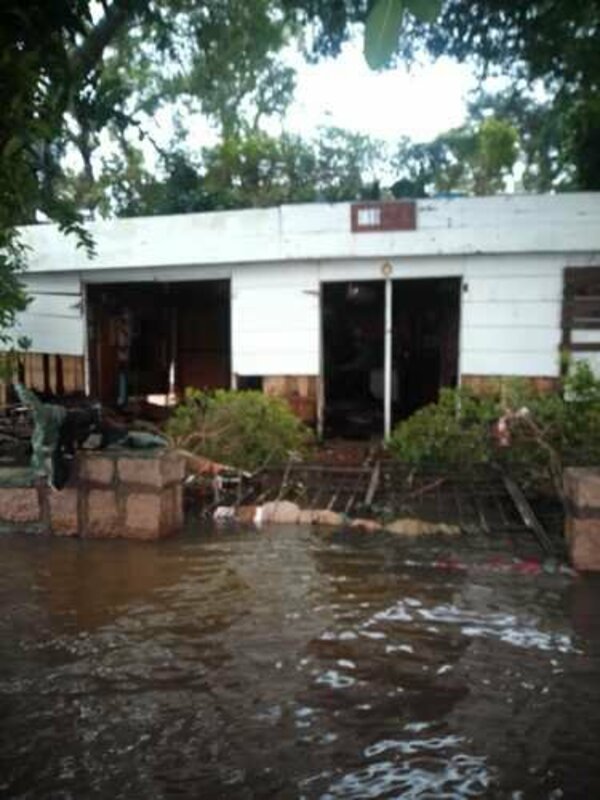 Reconstruir casa do Frota e Bia