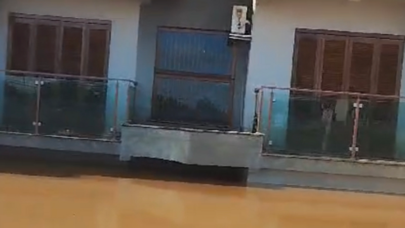 Ajuda para a reconstrução pós enchente